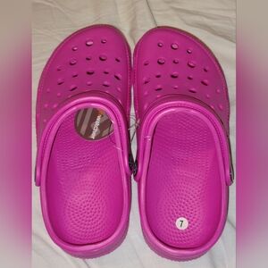 New! Women Hot Pink Clogs Sz 7